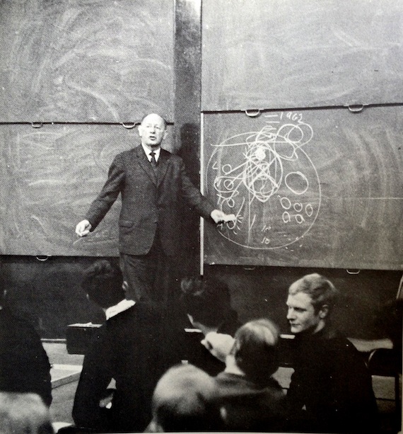 Arthur Korn teaches at the AA